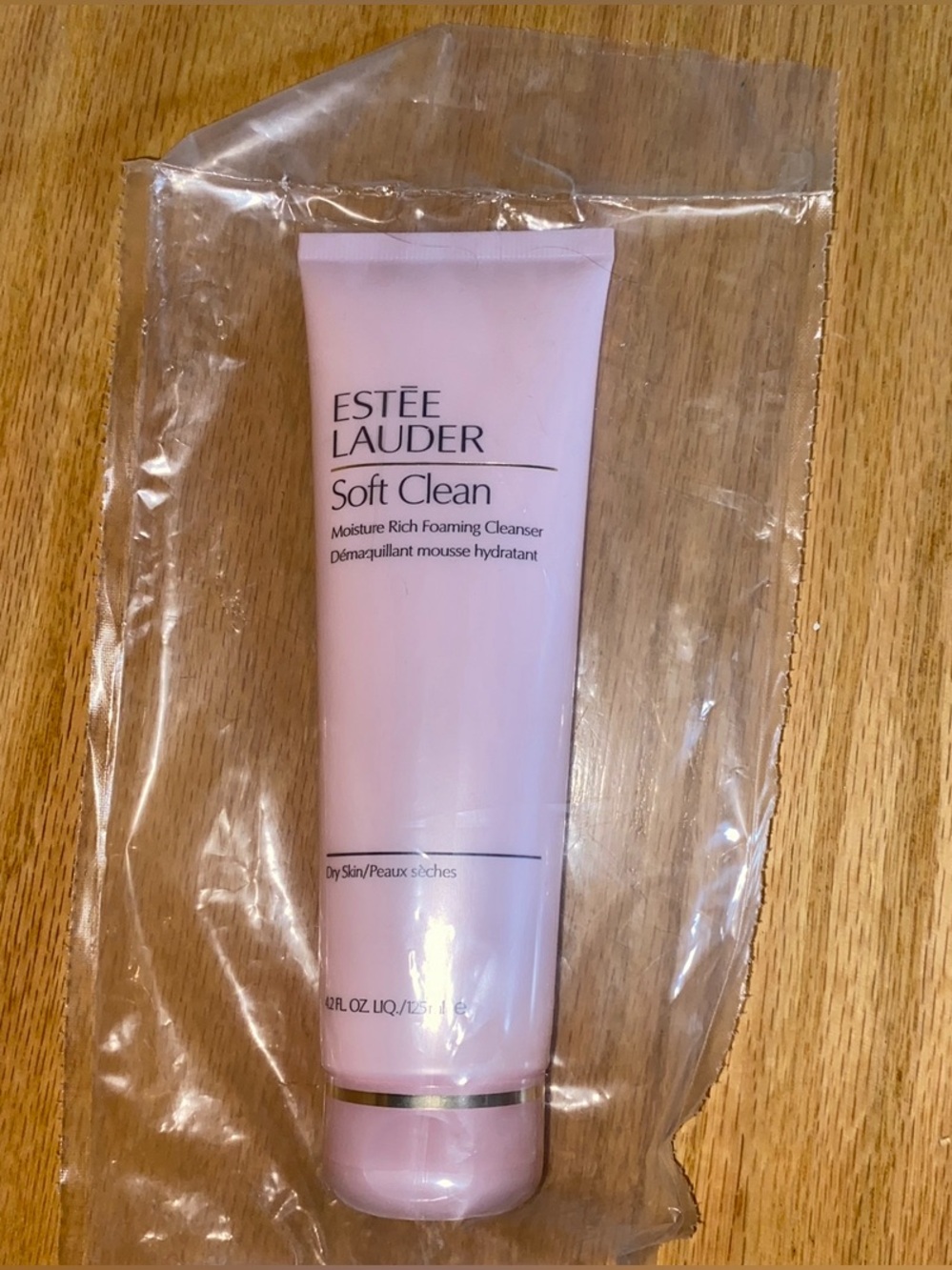 Estée Lauder Foaming face wash estee lauder 4.2 oz Soft Clean Moisture Rich 4oz